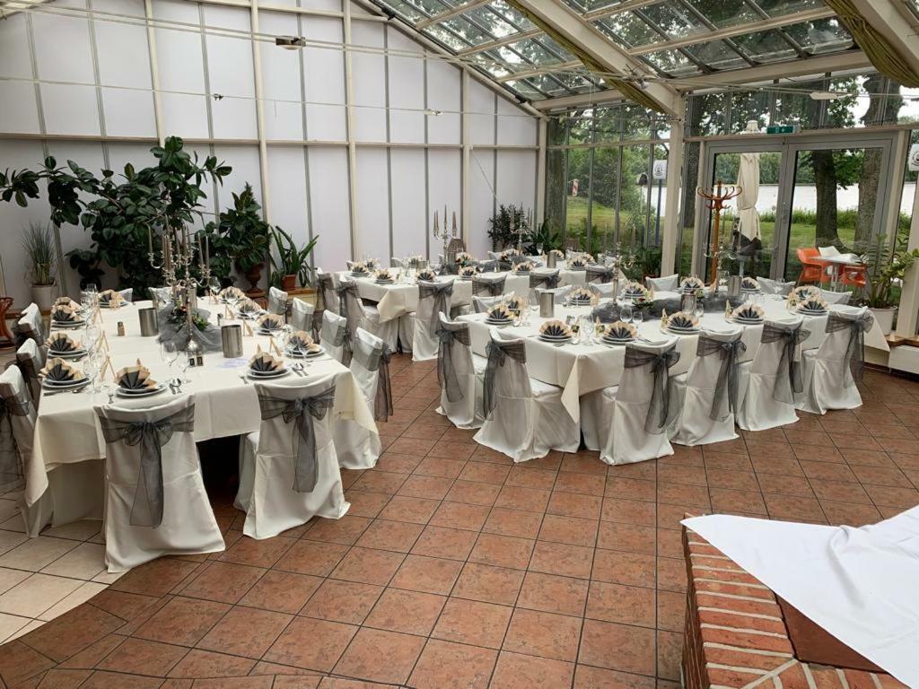 Hotel Seegarten Gmbh Barmstedt Екстер'єр фото