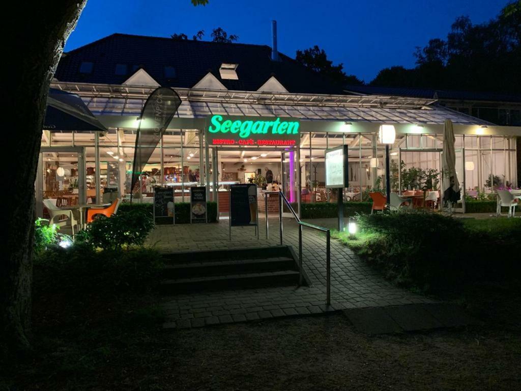 Hotel Seegarten Gmbh Barmstedt Екстер'єр фото